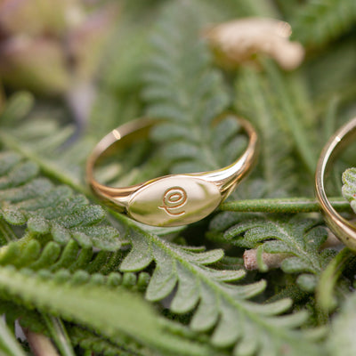 essinbee protection sigil 14k solid gold oval signet ring